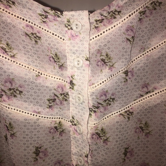Buttondown Kimchi Blue Camisole w/ rose fabric XS - Picture 2 of 4